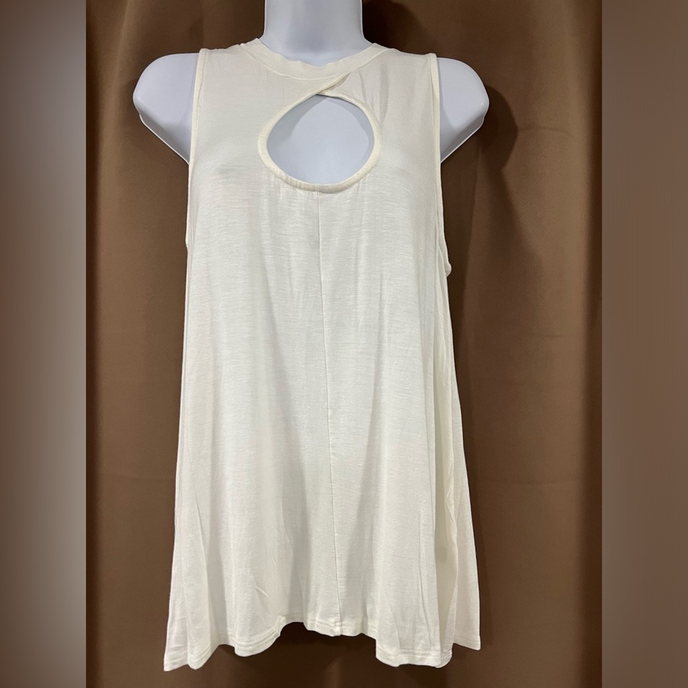 Loose Fit Round Neck Sleeveless Tank Top